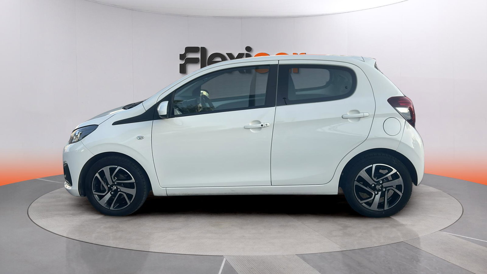 https://cdn-flexicar.caraffinity.it/public_appraisal_images_pro/images/stock/280555/SyX2Jn37cg__1_1_Exterior_108_d83a989af2bb4c7eb4e4931fd4b32d76_Exterior_2.jpeg.jpg