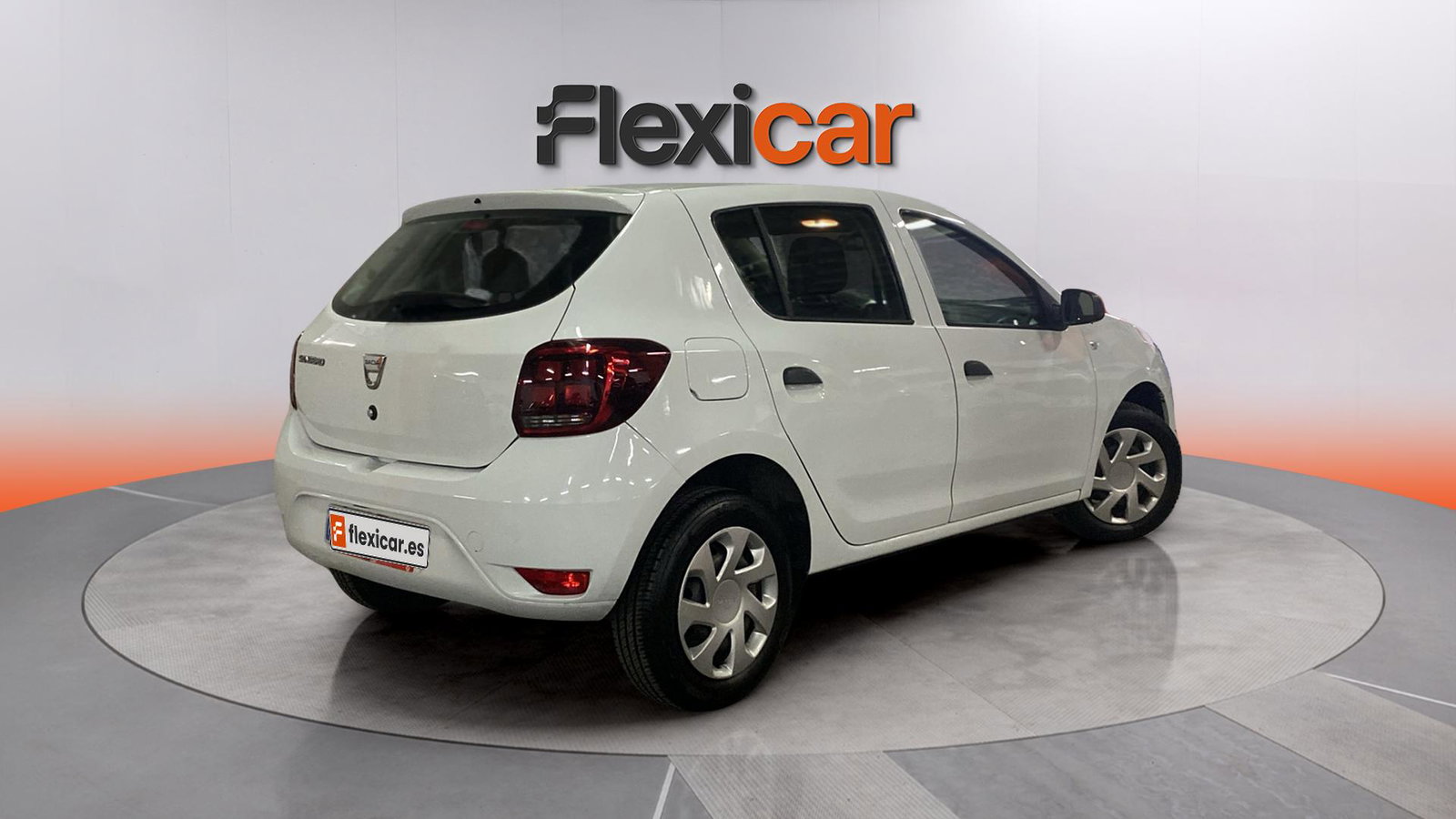https://cdn-flexicar.caraffinity.it/public_appraisal_images_pro/images/stock/282558/mPHRosnnee__img-be729636-db4d-4b6f-8f9e-f2fad9d979be.jpeg