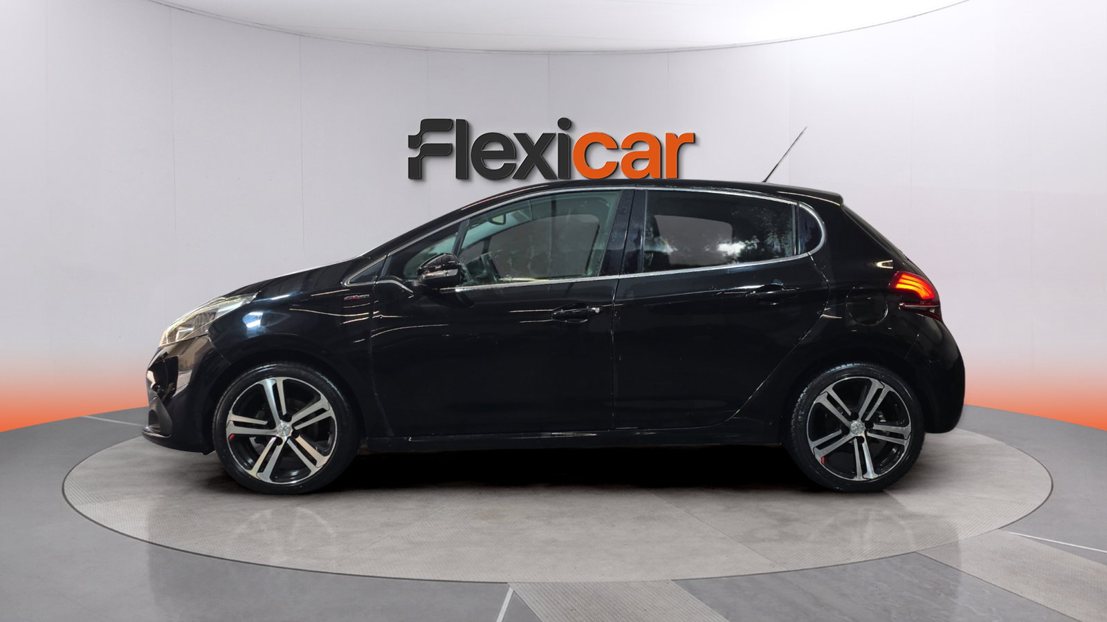 https://cdn-flexicar.caraffinity.it/public_appraisal_images_pro/images/stock/282615/mIbnypgCUX__img-581d806b-1249-4d14-a367-9b7e5eb37472.jpeg