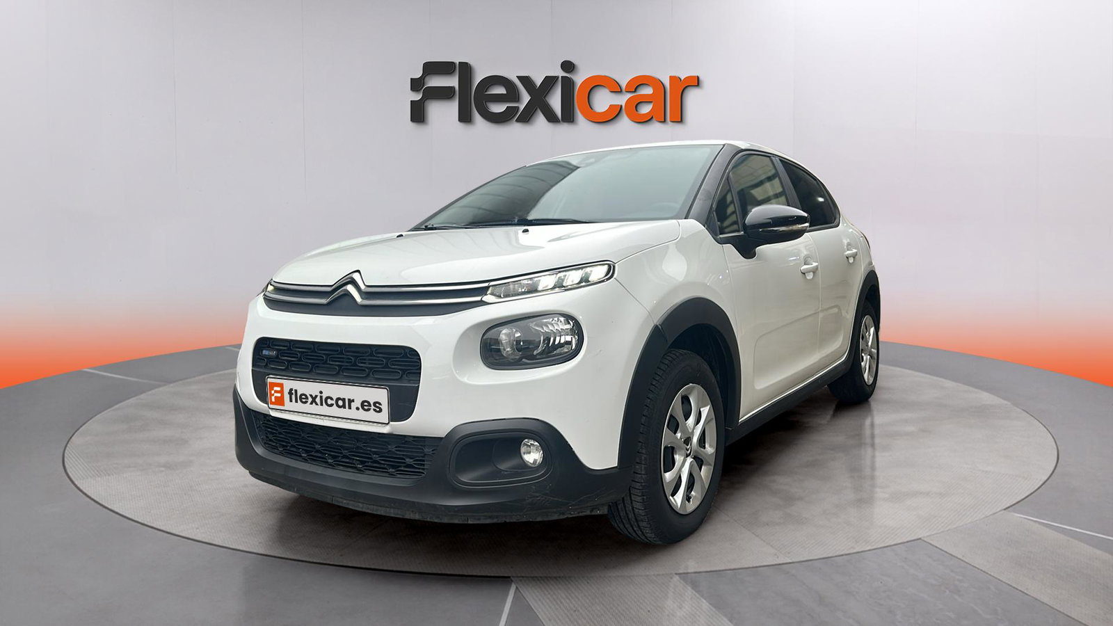 https://cdn-flexicar.caraffinity.it/public_appraisal_images_pro/images/stock/282727/msgF6O7J9X__img-d91e5026-f4ee-42f2-98c0-4977f69809e7.jpeg