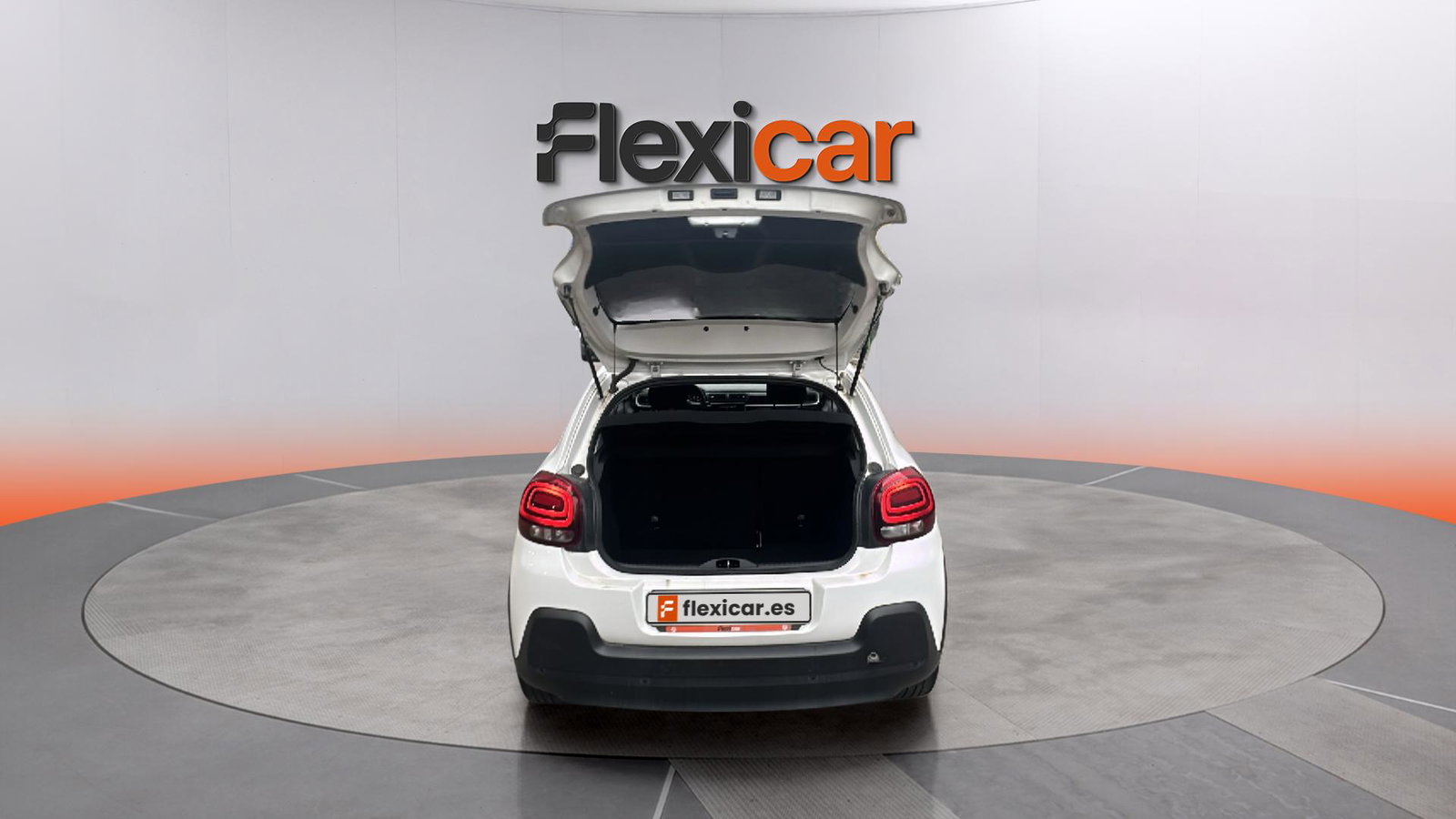 https://cdn-flexicar.caraffinity.it/public_appraisal_images_pro/images/stock/282727/wimkRvdEaI__img-a2cae6c5-4f00-46d3-a727-42a32c0bf3f5.jpeg