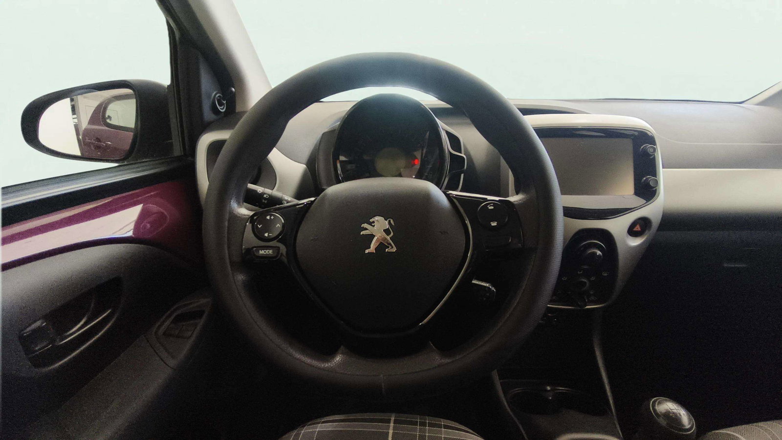 https://cdn-flexicar.caraffinity.it/public_appraisal_images_pro/images/stock/283403/rtgbmscYJH__7831KGF_c615e9a6fee4446f95ff4eab3bfae6ed_Interior_8.jpg.jpg