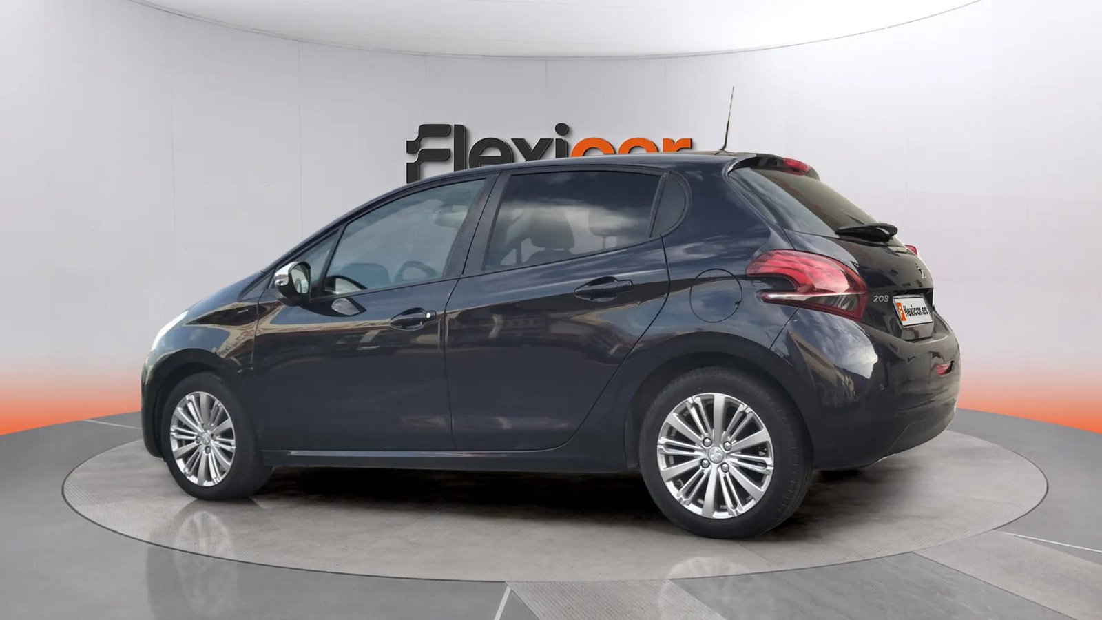 https://cdn-flexicar.caraffinity.it/public_appraisal_images_pro/images/stock/283775/0QHVuXiKIa__1178KTT_92e7fe5aca79439db9a9485d4c66e1dc_Exterior_3.jpg.jpg