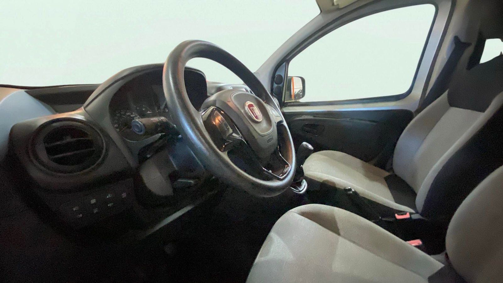 https://cdn-flexicar.caraffinity.it/public_appraisal_images_pro/images/stock/284295/JS7rTgmbpu__0dad64bf-23cf-4128-87c4-676ef5eb4b16.jpeg
