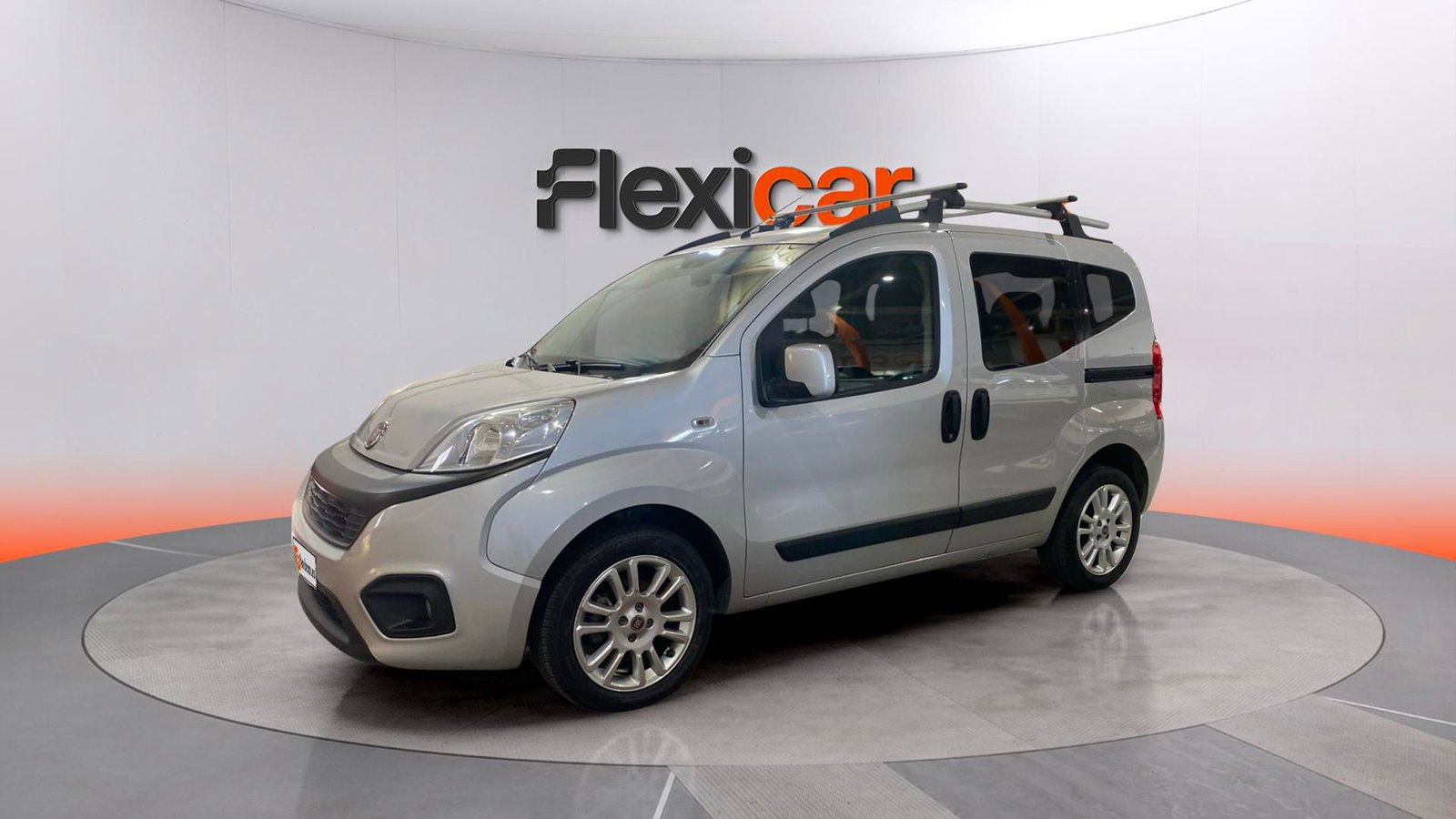 https://cdn-flexicar.caraffinity.it/public_appraisal_images_pro/images/stock/284295/d8IZvna3Y5__5d0709c5-64a1-4ad6-bd9a-f1073472cecd.jpeg