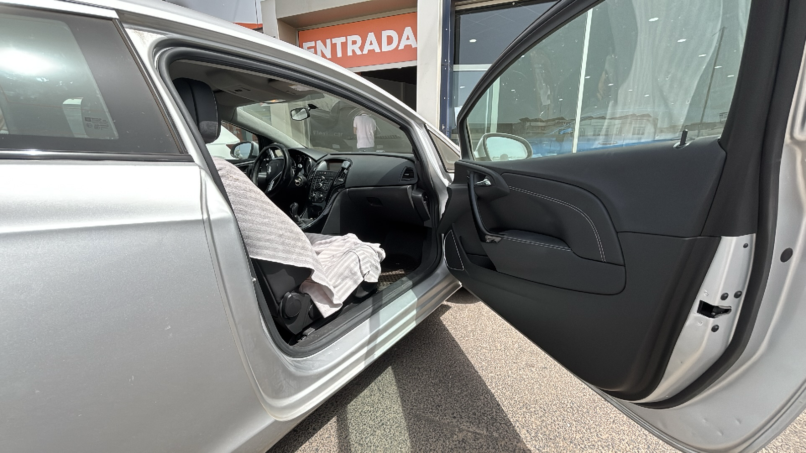 https://cdn-flexicar.caraffinity.it/public_appraisal_images_pro/images/stock/285596/QOSQMKcINH__img-40ae556d-fe47-4d0b-a3f4-31f9fd148e38.jpeg