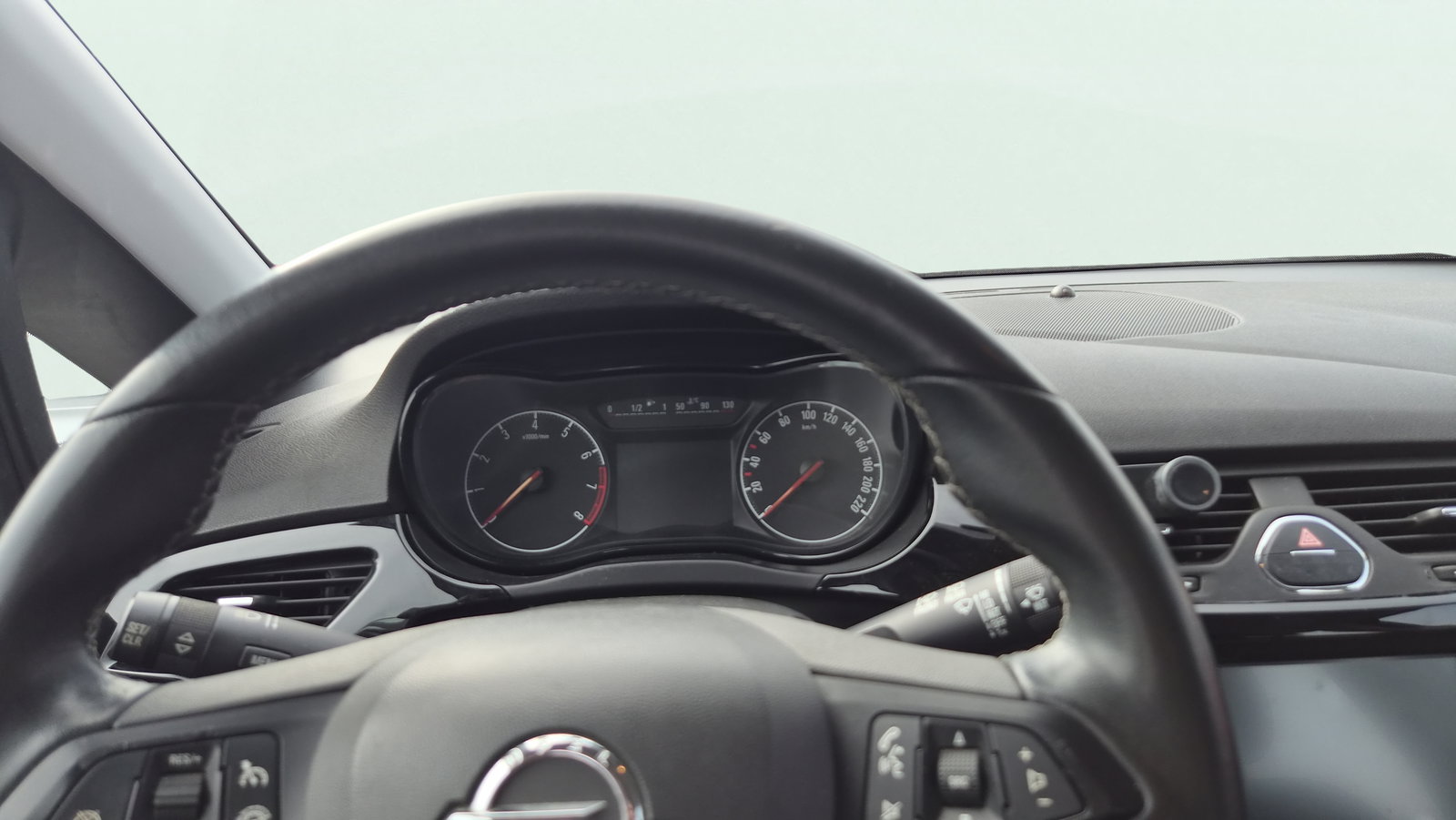 https://cdn-flexicar.caraffinity.it/public_appraisal_images_pro/images/stock/285597/fe9OmJw2dW__img-3c6ca3d4-aa4f-4d8f-b41c-fd34c7300ae9.jpeg